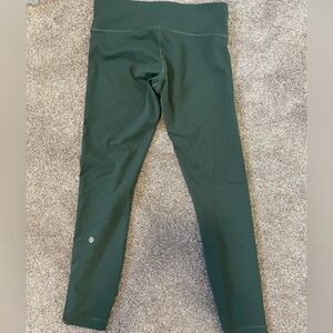 Lululemon wunder train size 6 25” green like new